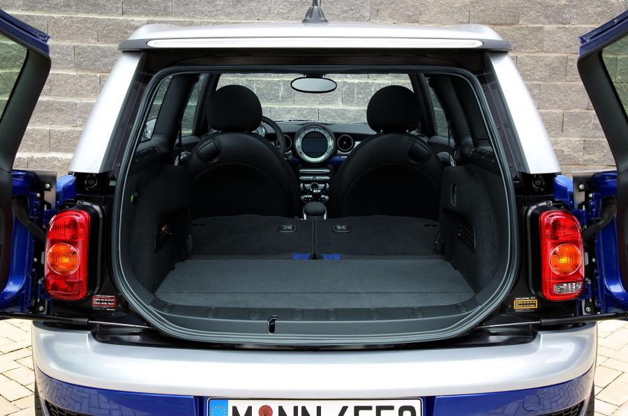  Mini Cooper S Clubman 2007 года  (фото 29 из 82)